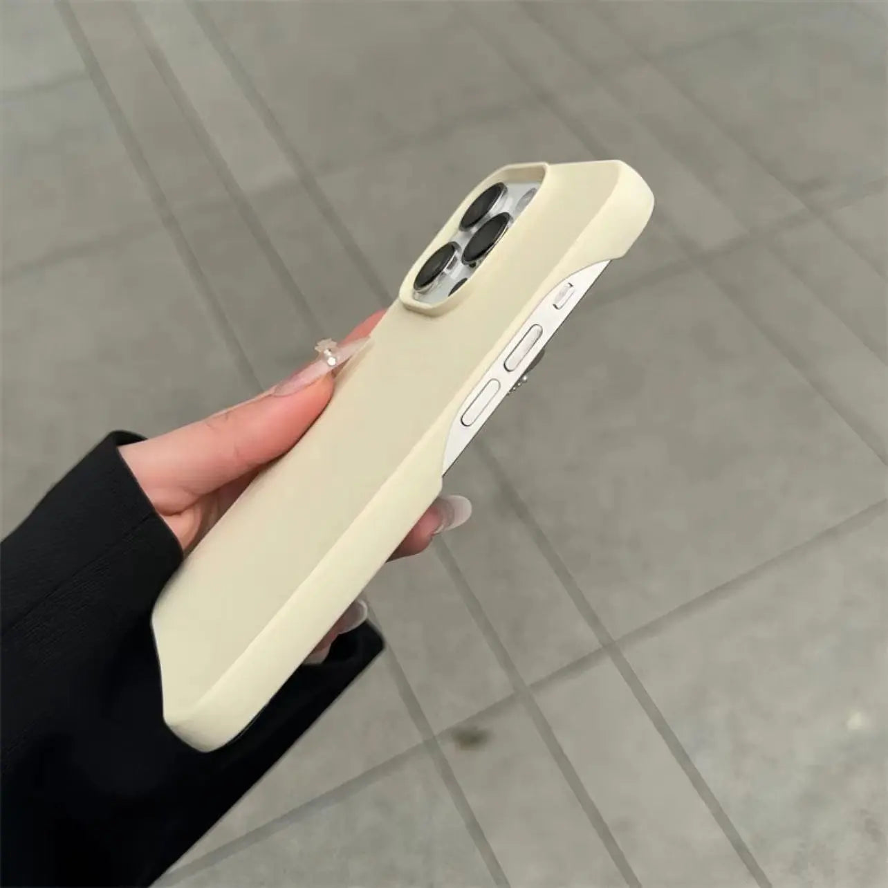 Half-Pack Graphite Case Karis Fashions