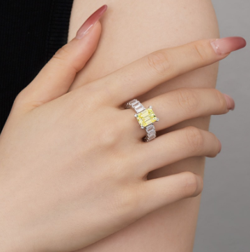 Light Luxury S925 Sterling Silver Zircon Ring for Women